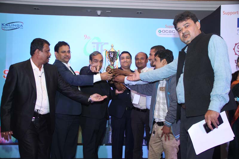 Runners-up trophy for the 1st VARINDIA ICT cup â€“ AIRTEL(Bhubaneswar)