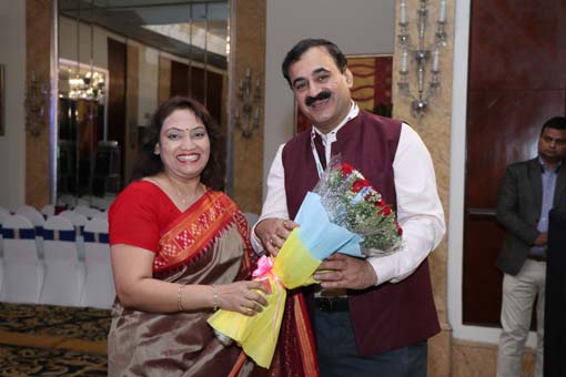 Welcoming Dr. Pavan Duggal, Advocate, Supreme Court of India (Cyber law Expert) at 3rd Cyber Security conclave 2019