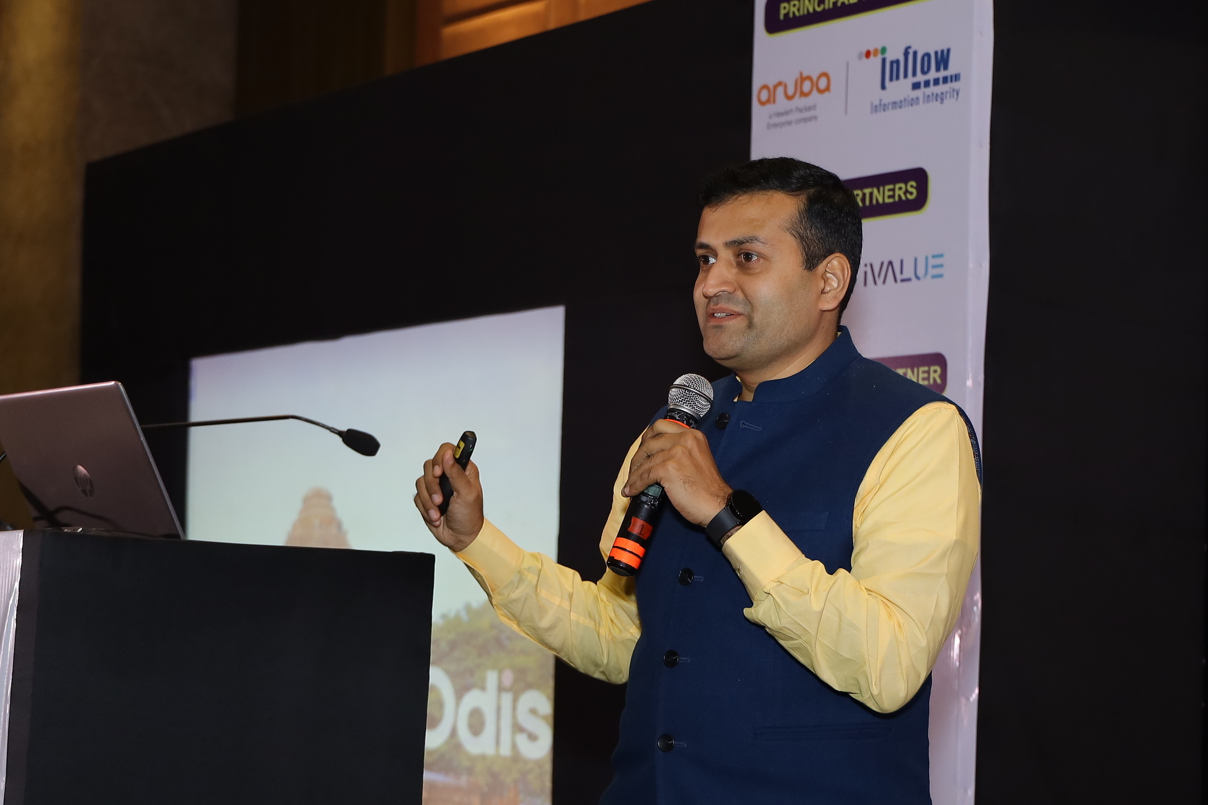 Presentation by Mr. Suryanarayan CS, Country Manager- Aruba India