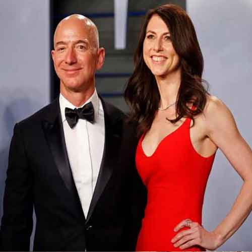 Jeff Bezosâ€™ ex-wife shrinks her Amazon stake by $400 million