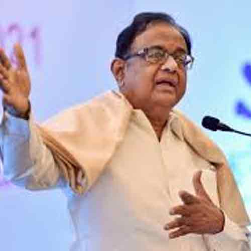 There is complete mismatch between the Budget speech and the Economic Survey: P Chidambaram